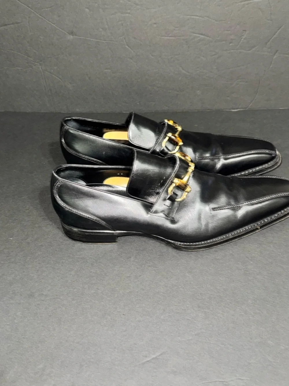 Gucci sleek black